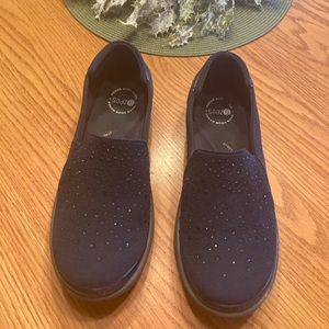 Bzees Womens Shoes 8.5